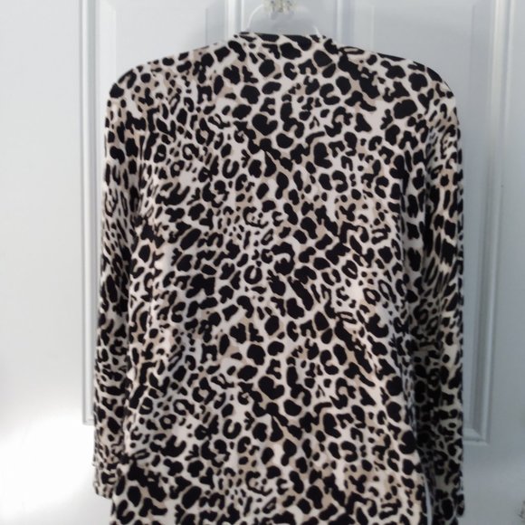 Cable & Gauge button up animal print shirt - Picture 6 of 9